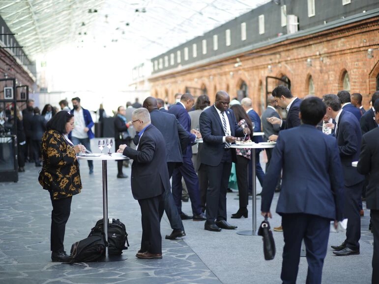 6 Tips to Ensure Good Networking in Hybrid Events